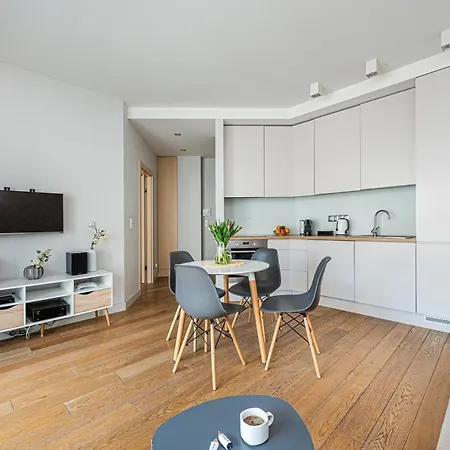 Baltiq Plaza Deluxe - Billberry Apartment *