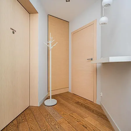 Baltiq Plaza Deluxe - Billberry * غدينيا